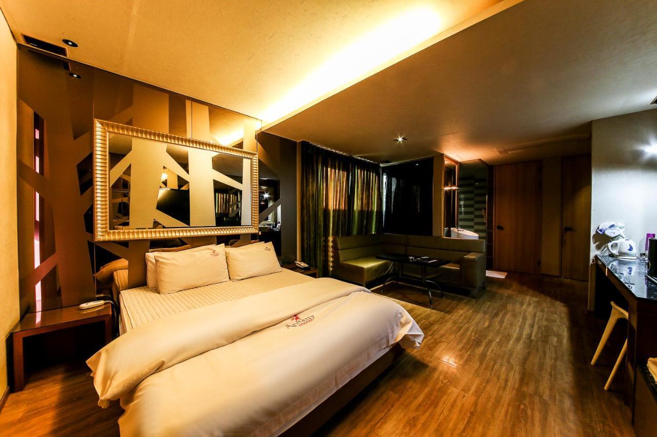 Gyeongju Arrietty Motel Kültér fotó