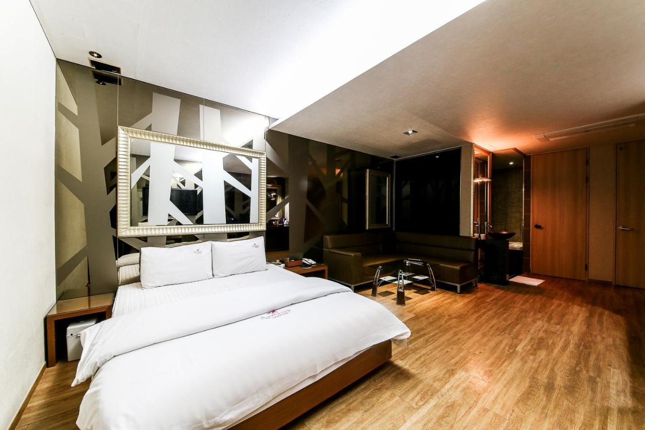 Gyeongju Arrietty Motel Kültér fotó