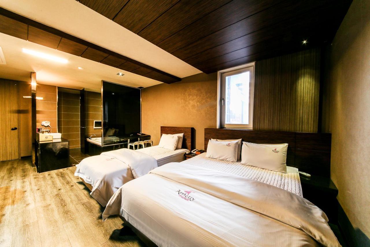 Gyeongju Arrietty Motel Kültér fotó